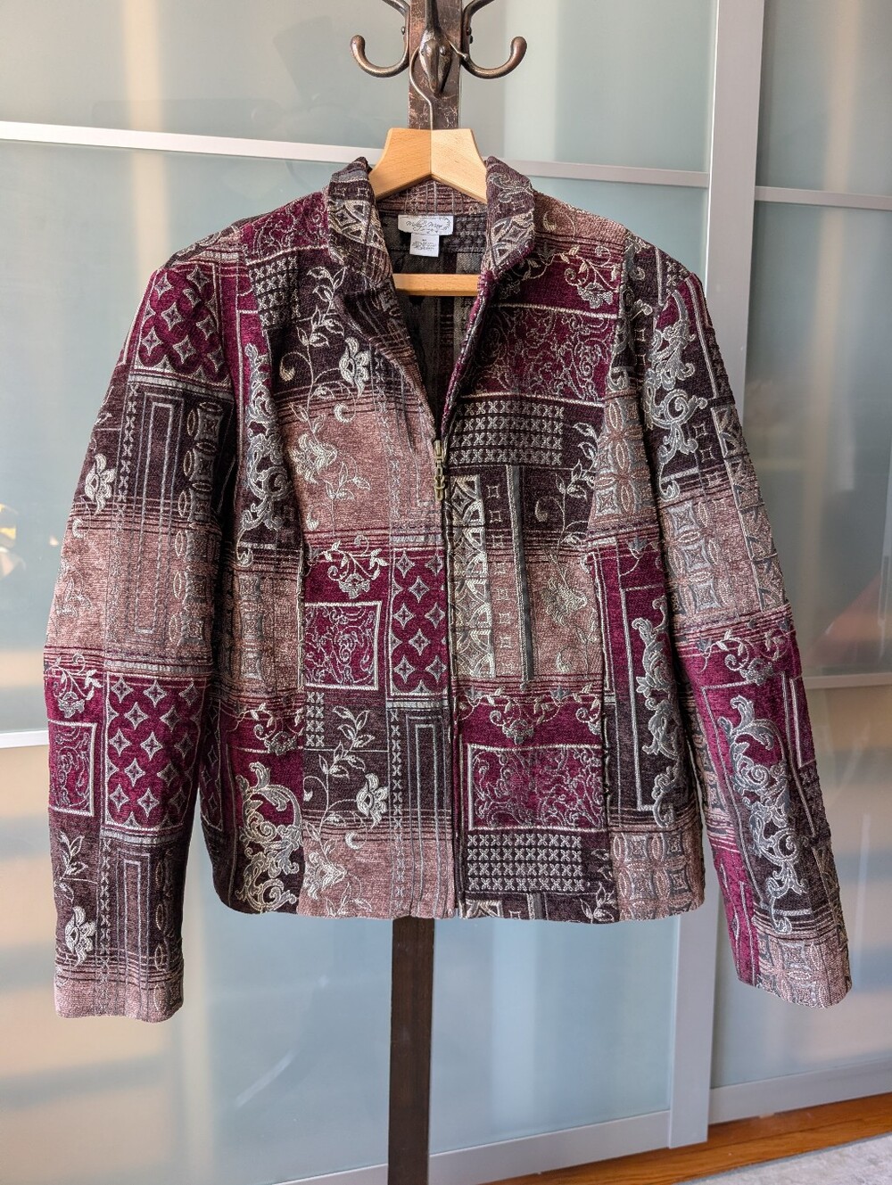 Vintage-Inspired Patchwork Velvet Jacket - Burgundy Multi - XL - Picture 2 of 12